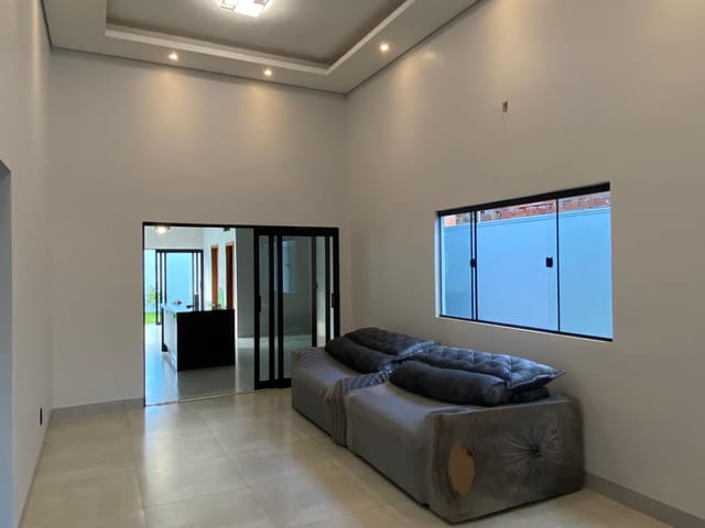 Casa com 300m² 3 quartos e 2 banheiros, à venda, no bairro Sonhalto Videira em Sinop