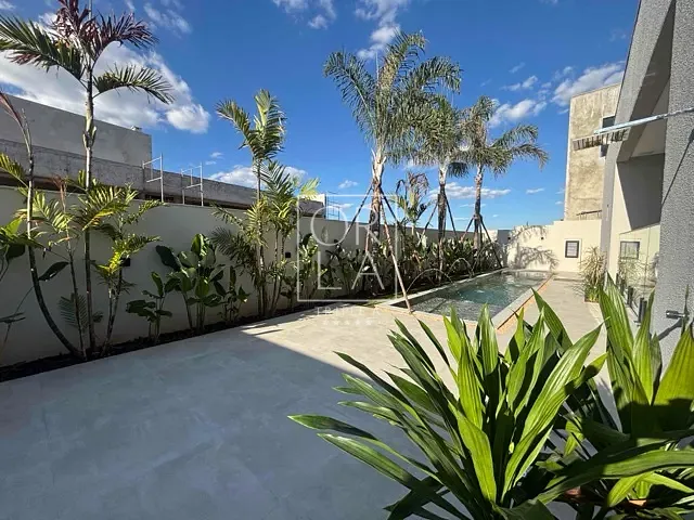 Casa com 660m² 4 quartos e 6 banheiros, à venda, no bairro Plateau D'or em Goiânia