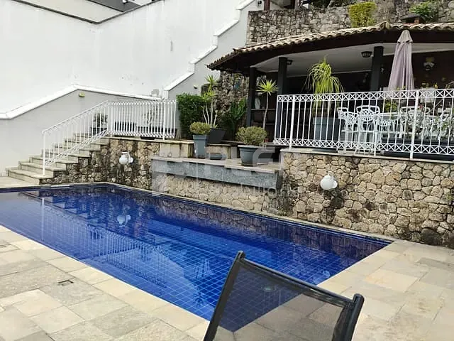 Casa 3 quartos e 4 banheiros, à venda, no bairro Vila Santos em São Paulo