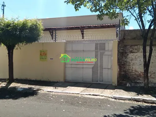 Casa com 350m² 3 quartos e 2 banheiros, para alugar, no bairro Mafuá em Teresina