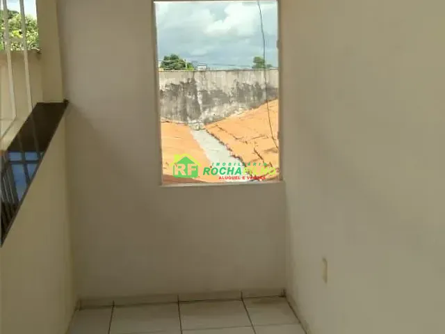 Casa com 350m² 3 quartos e 2 banheiros, para alugar, no bairro Mafuá em Teresina