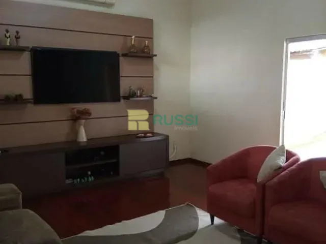 Casa com 500m² 3 quartos e 3 banheiros, à venda, no bairro Bosque dos Eucaliptos em São José dos Campos