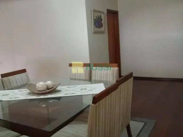 Casa com 500m² 3 quartos e 3 banheiros, à venda, no bairro Bosque dos Eucaliptos em São José dos Campos
