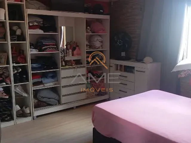 Casa 3 quartos e 2 banheiros, à venda, no bairro Areal em Pelotas