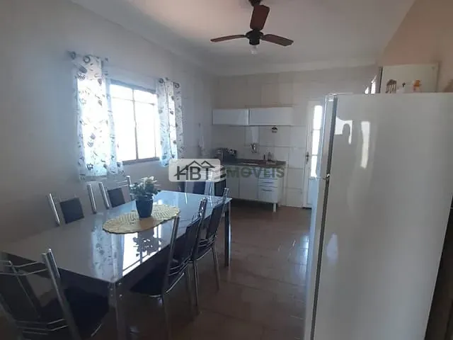 Casa 2 quartos e 1 banheiro, à venda, no bairro Parque Residencial Castelo em Bauru