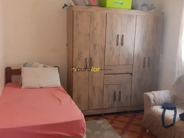 Casa 2 quartos e 1 banheiro, à venda, no bairro Parque Residencial Castelo em Bauru