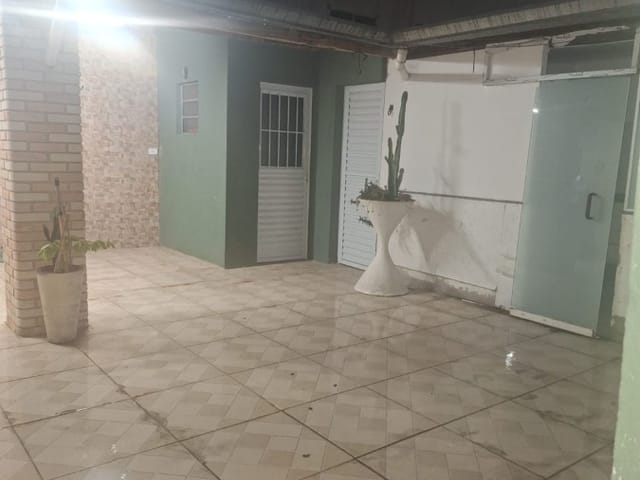 Casa 3 quartos e 4 banheiros, à venda, no bairro Parque Maria Helena em Suzano