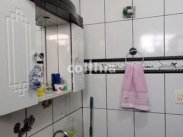 Casa com 94m² 3 quartos e 3 banheiros, à venda, no bairro Centro em Carapicuíba