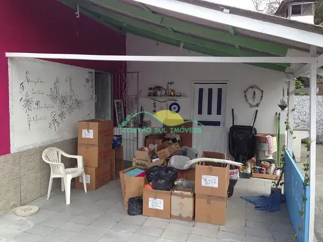 Casa 2 quartos e 2 banheiros, à venda, no bairro Armação do Pântano do Sul em Florianópolis