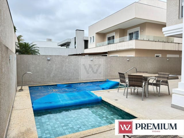 Casa com 480m² 4 quartos e 5 banheiros, à venda, no bairro Estrela em Ponta Grossa