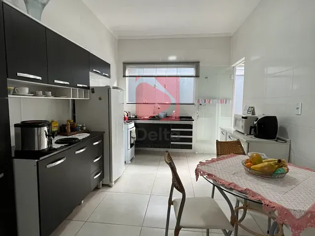Casa 2 quartos e 1 banheiro, à venda, no bairro Terrazul em Pirassununga