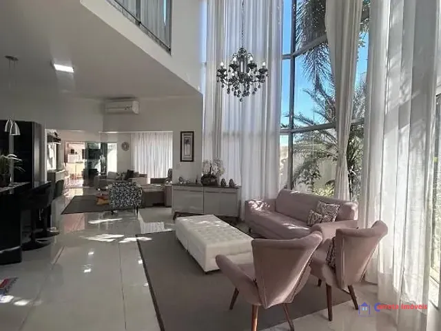 Casa com 360m² 4 quartos e 4 banheiros, à venda, no bairro Village do Lago em Três Lagoas