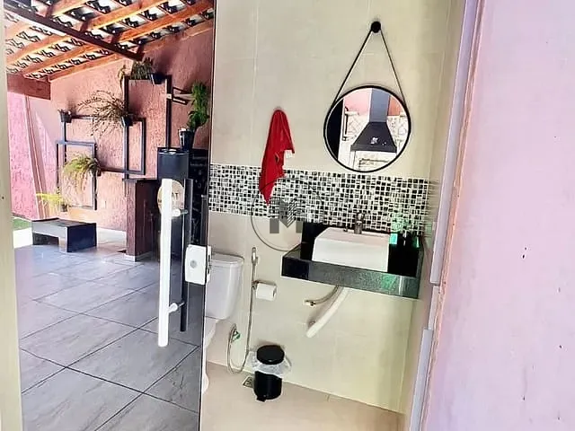 Casa com 272m² 1 quarto e 2 banheiros, à venda, no bairro Residencial Santa Bárbara em Guaratinguetá