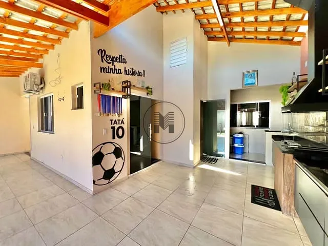 Casa com 272m² 1 quarto e 2 banheiros, à venda, no bairro Residencial Santa Bárbara em Guaratinguetá