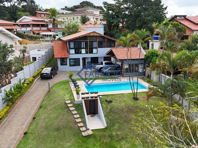 Casa com 1000m² 4 quartos e 5 banheiros, à venda, no bairro Vista Alegre em Vinhedo