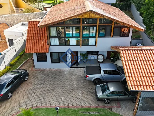 Casa com 1000m² 4 quartos e 5 banheiros, à venda, no bairro Vista Alegre em Vinhedo