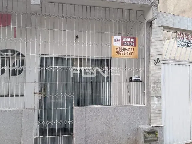 Casa à venda, no bairro Phoc II em Camaçari