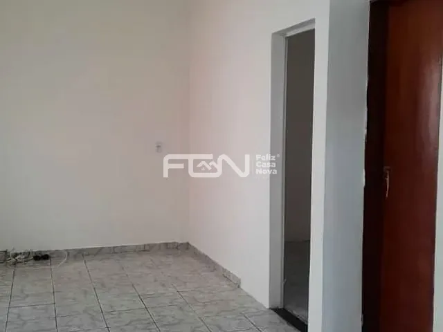 Casa à venda, no bairro Phoc II em Camaçari
