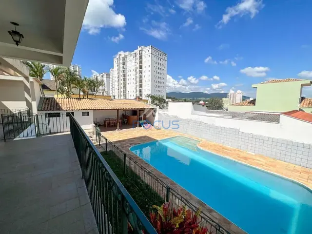 Casa com 665m² 4 quartos e 3 banheiros, à venda, no bairro Jardim Ana Maria em Jundiaí