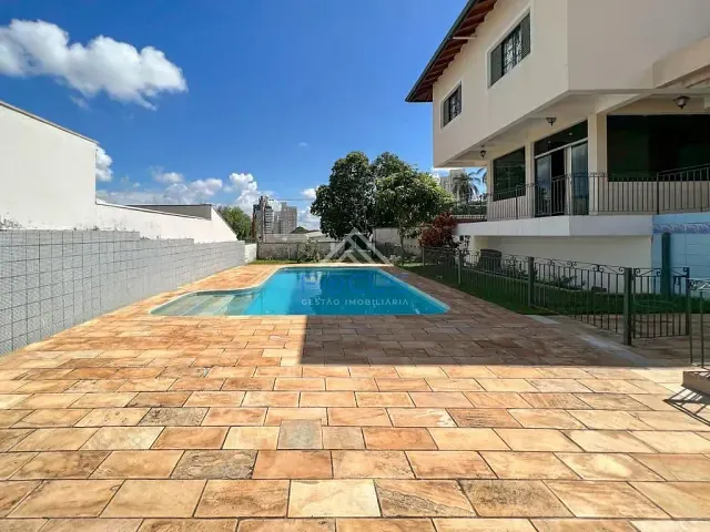 Casa com 665m² 4 quartos e 3 banheiros, à venda, no bairro Jardim Ana Maria em Jundiaí