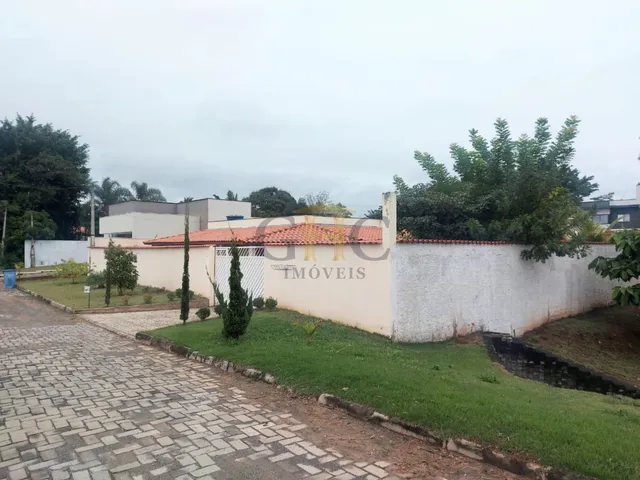 Casa com 1040m² 5 quartos e 4 banheiros, à venda, no bairro Terras de São Francisco em Salto de Pirapora