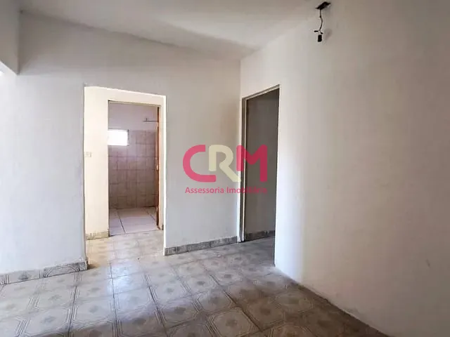 Casa com 360m² 2 quartos e 1 banheiro, para alugar, no bairro Vila São Sebastião em Taquaritinga