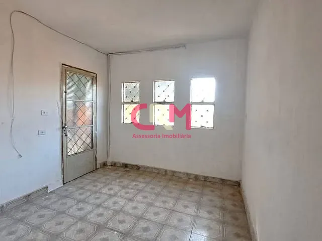 Casa com 360m² 2 quartos e 1 banheiro, para alugar, no bairro Vila São Sebastião em Taquaritinga