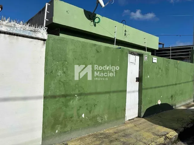 Casa 3 quartos e 1 banheiro, à venda, no bairro Torrões em Recife