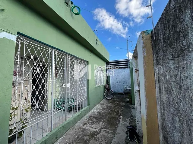Casa 3 quartos e 1 banheiro, à venda, no bairro Torrões em Recife
