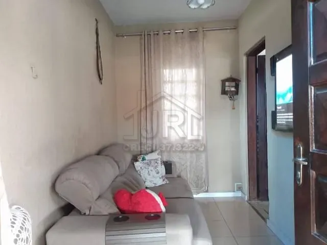 Casa com 250m² 2 quartos e 1 banheiro, à venda, no bairro Jardim Zaira em Mauá