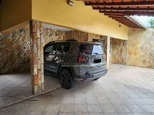 Casa com 250m² 3 quartos e 1 banheiro, à venda, no bairro Cidade de Anchieta em Itanhaém