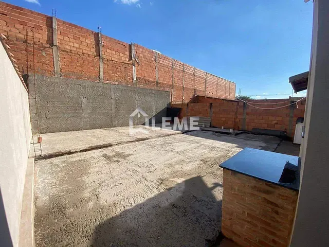 Casa com 250m² 1 quarto e 1 banheiro, à venda, no bairro Alta Vista em Mococa