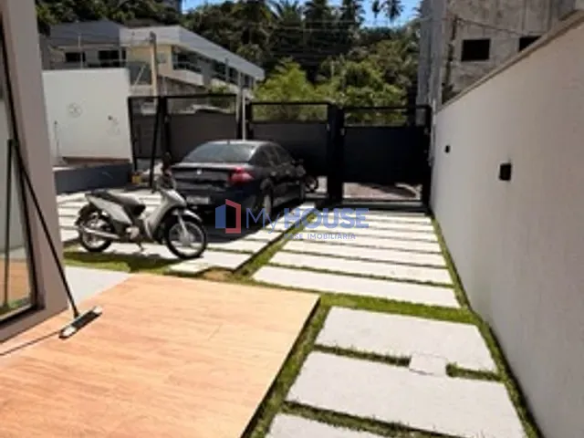 Casa com 108m² 3 quartos e 1 banheiro, à venda ou para alugar, no bairro Nossa Senhora da Vitória em Ilhéus