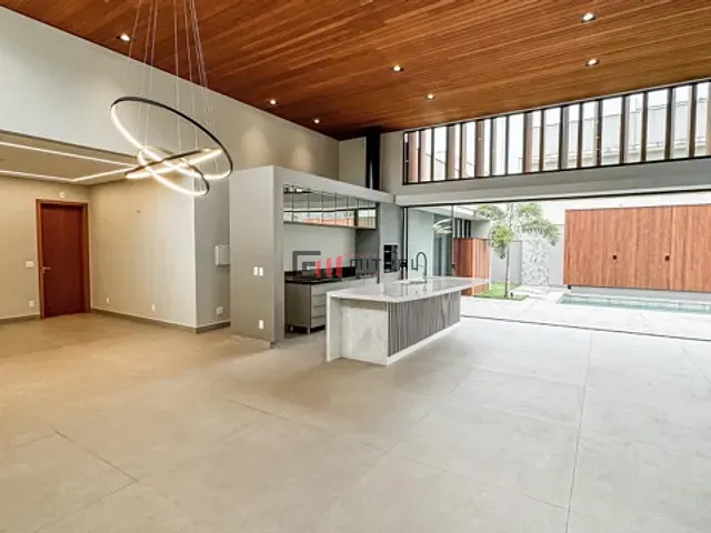 Casa 3 quartos e 5 banheiros, à venda, no bairro Vivendas do Arvoredo em Londrina