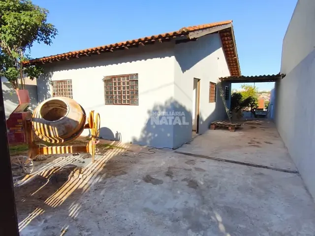 Casa com 125m² 3 quartos e 2 banheiros, para alugar, no bairro Residencial Vila Romana em Londrina