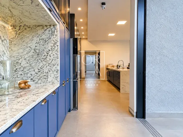 Casa com 1250m² 5 quartos e 7 banheiros, à venda, no bairro Fazenda Vau das Pombas em Goiânia