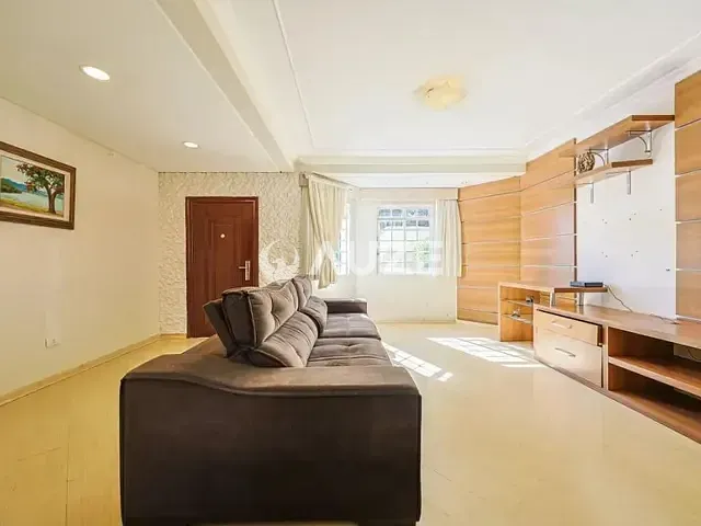 Casa com 168m² 3 quartos e 3 banheiros, à venda, no bairro Santo Inácio em Curitiba