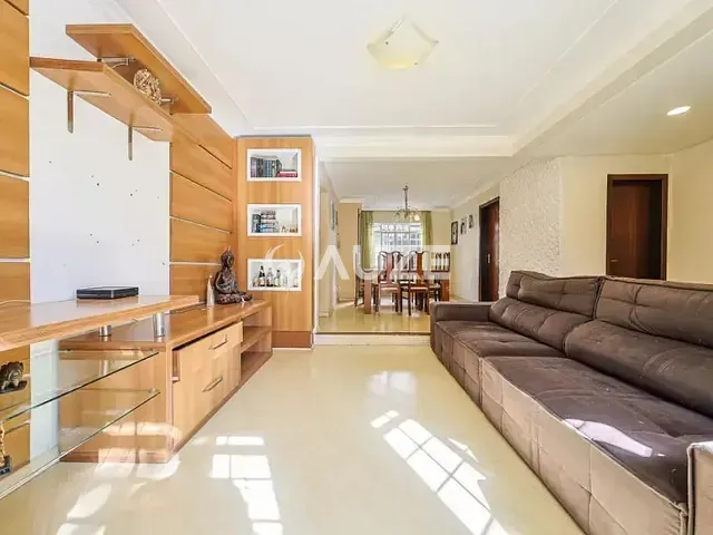 Casa com 168m² 3 quartos e 3 banheiros, à venda, no bairro Santo Inácio em Curitiba