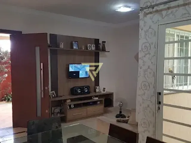 Casa com 200m² 3 quartos e 2 banheiros, à venda, no bairro Sumarezinho em Ribeirão Preto