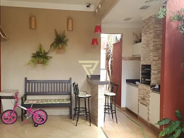 Casa com 200m² 3 quartos e 2 banheiros, à venda, no bairro Sumarezinho em Ribeirão Preto