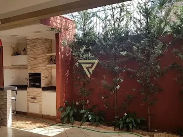 Casa com 200m² 3 quartos e 2 banheiros, à venda, no bairro Sumarezinho em Ribeirão Preto