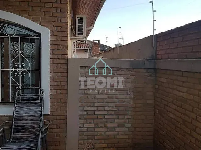 Casa com 250m² 3 quartos e 2 banheiros, à venda, no bairro Vila Santa Isabel em Taubaté