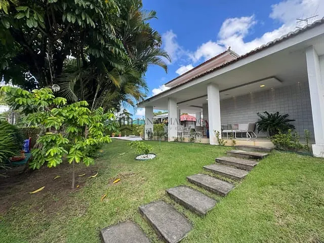 Casa com 750m² 5 quartos e 5 banheiros, à venda, no bairro Apipucos em Recife