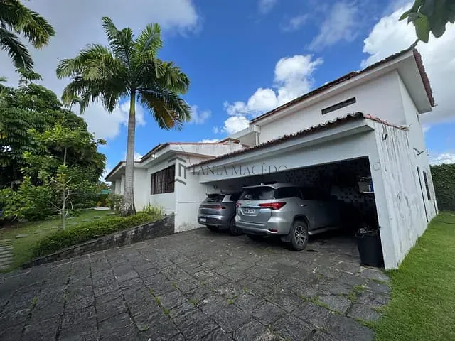Casa com 750m² 5 quartos e 5 banheiros, à venda, no bairro Apipucos em Recife