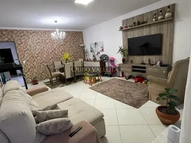 Casa com 192m² 3 quartos e 2 banheiros, à venda, no bairro Vila Alpina em São Paulo