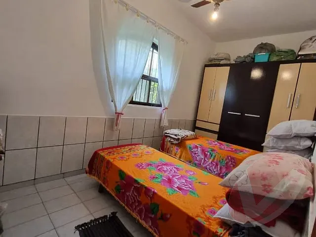 Casa com 135m² 2 quartos e 1 banheiro, à venda, no bairro Ocian em Praia Grande