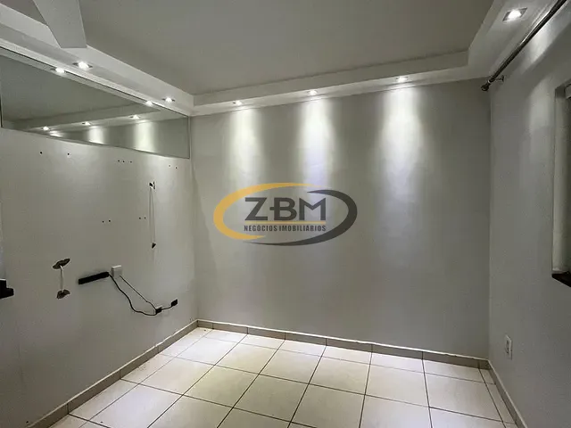 Casa com 150m² 3 quartos e 2 banheiros, à venda, no bairro Colúmbia em Londrina
