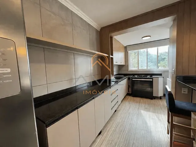 Casa com 265m² 3 quartos e 3 banheiros, à venda, no bairro Laranjal em Pelotas