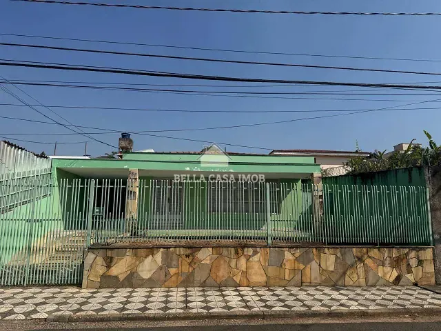 Casa com 360m² 3 quartos e 3 banheiros, à venda, no bairro Vila Trujillo em Sorocaba