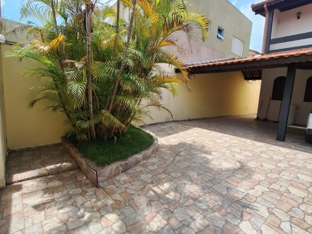 Casa 3 quartos e 3 banheiros, à venda, no bairro Parque do Colégio em Suzano